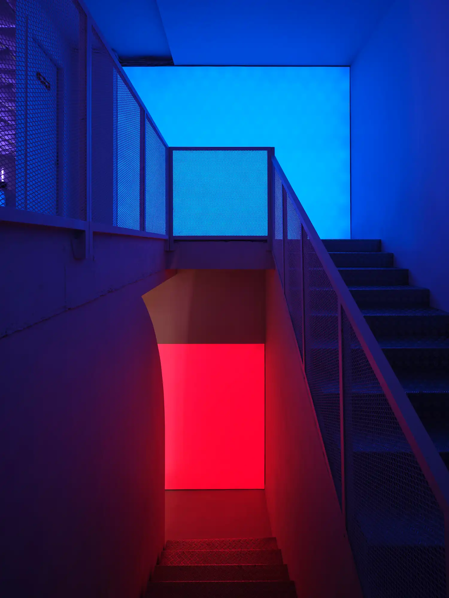 Relleno Barcelona: Isern Serra’s Metallic Padded Restaurant