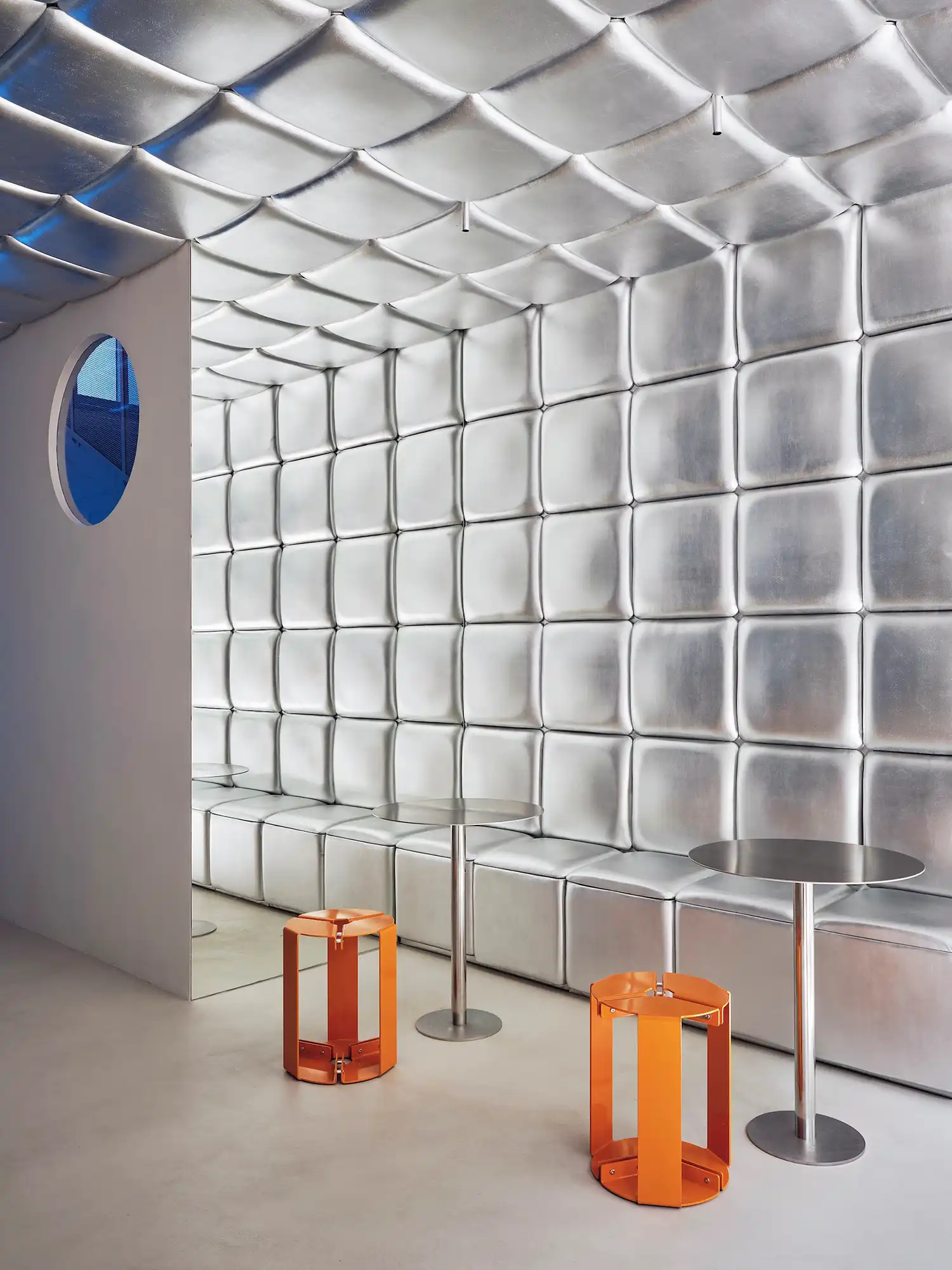 Relleno Barcelona: Isern Serra’s Metallic Padded Restaurant