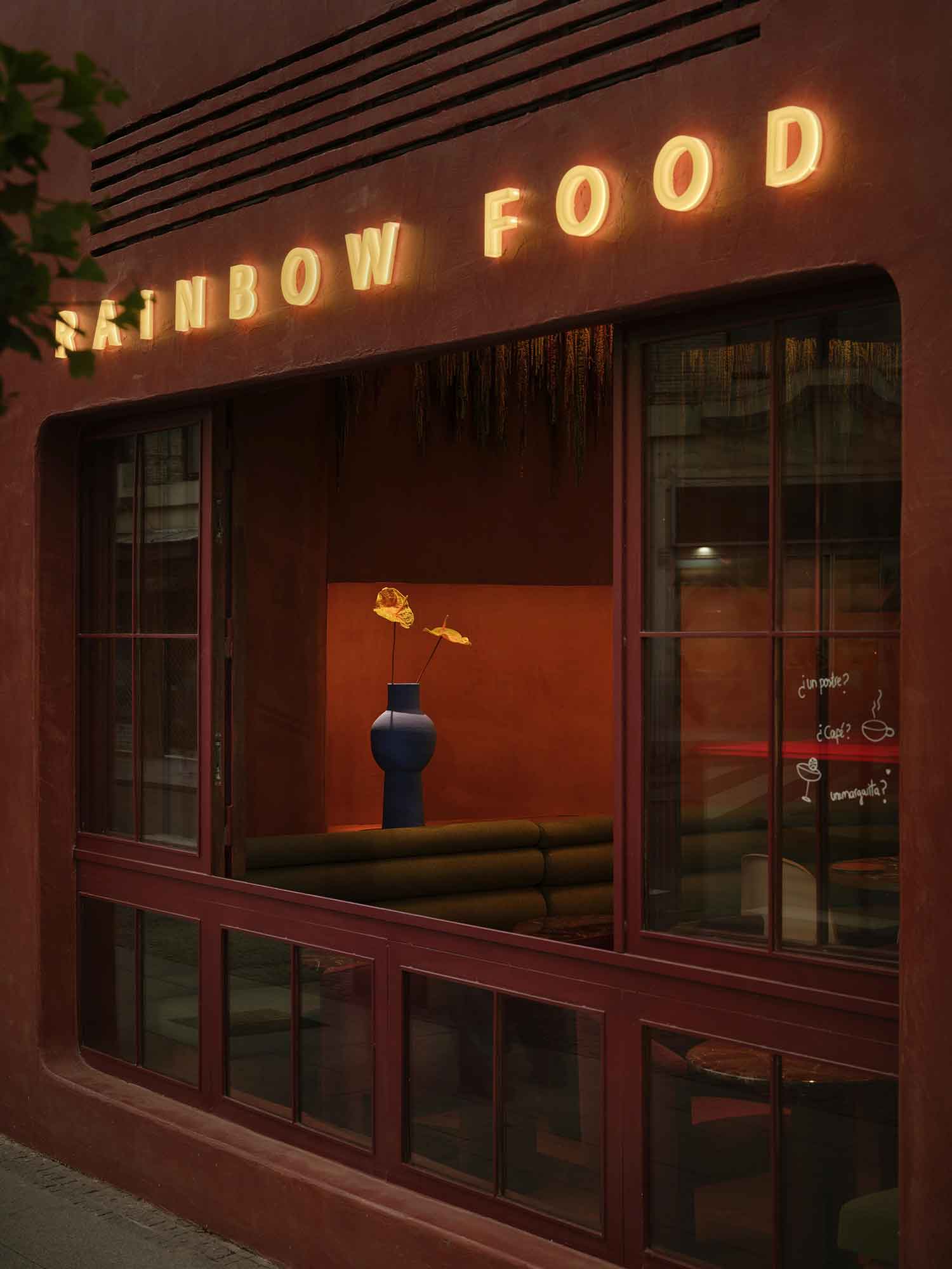 Terracotta Curves: Pablo Roig's Superchulo Madrid Restaurant Design