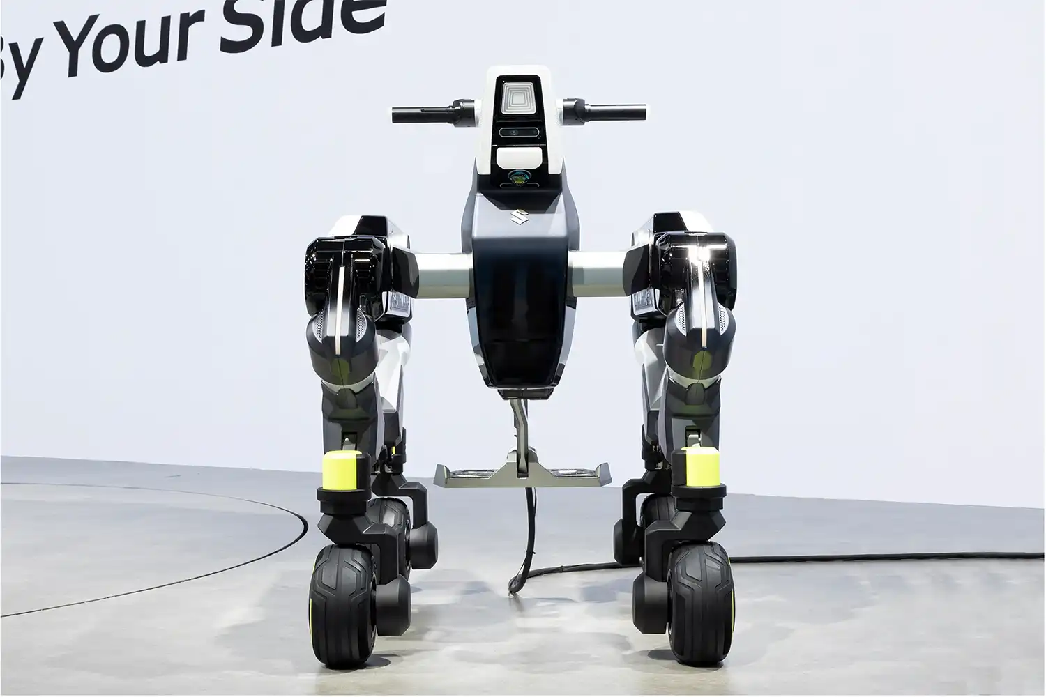 Suzuki MOQBA 2: The Stair-Climbing Electric Vehicle Concept 