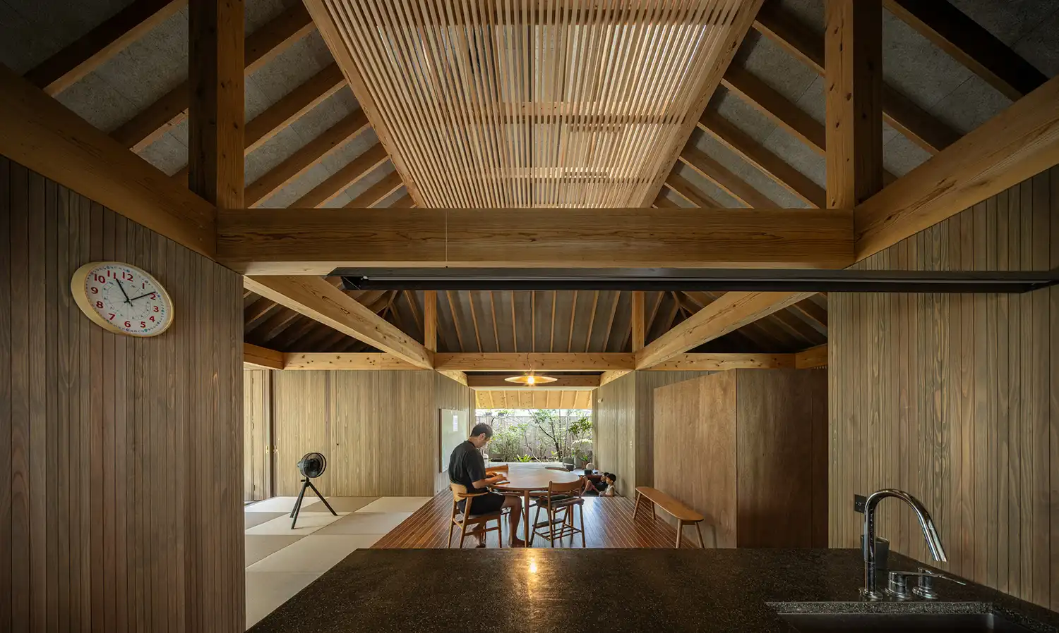 Sakai Architects Reinterprets Vernacular Japanese Layouts for “Autonomous” Subtropical Home