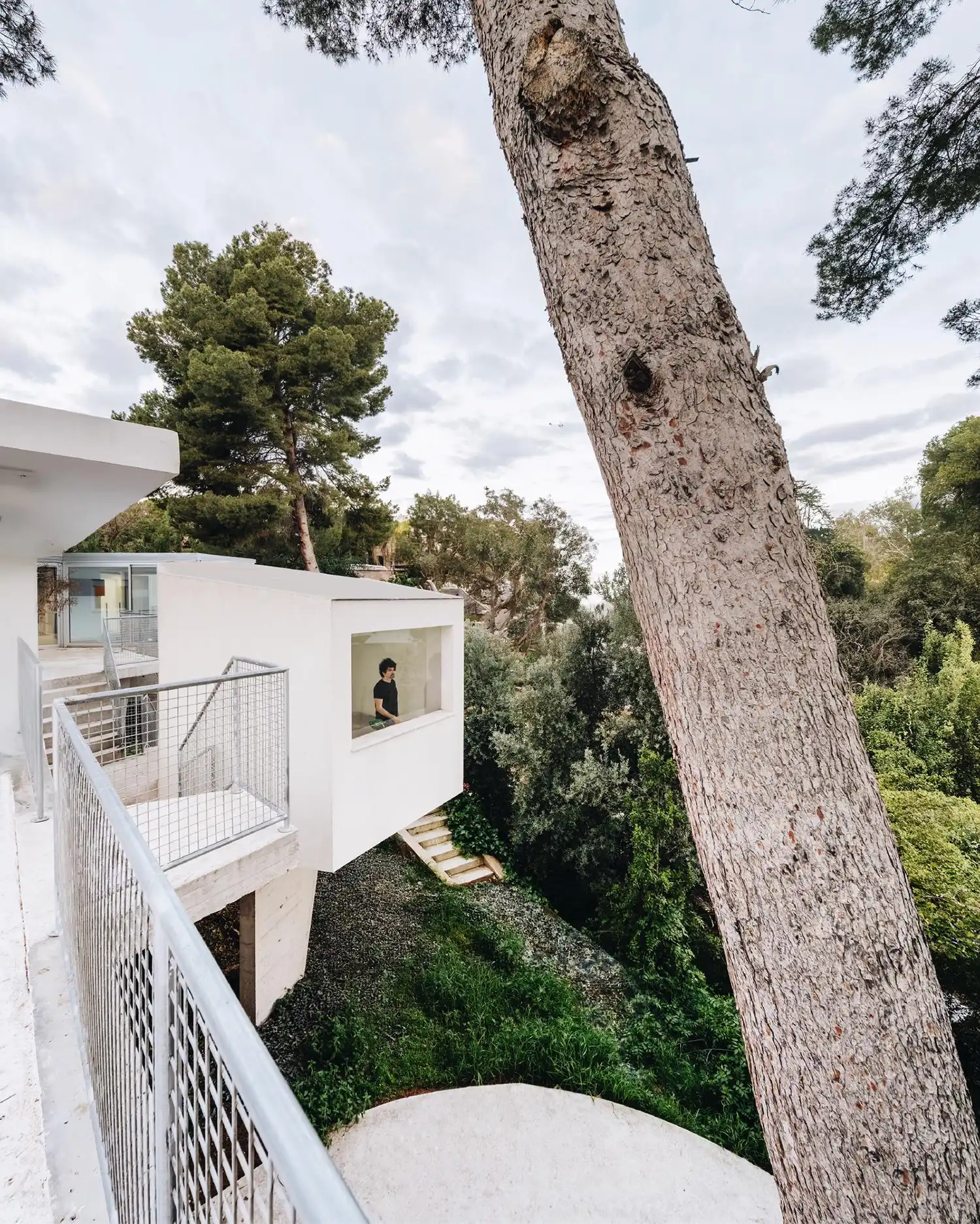 Especie Arquitectura’s Casa PB16: Modern Home Extension in Spain