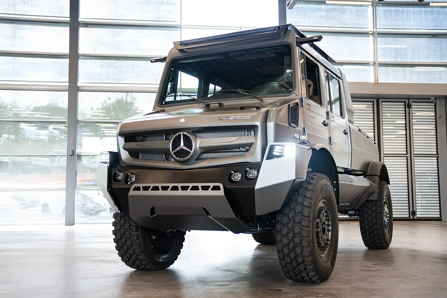 Mercedes-Benz x Hellgeth: The New Visionary Luxury Unimog