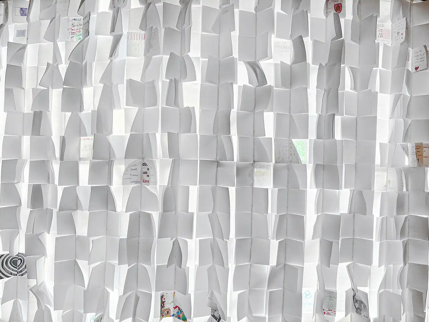 Luzinterruptus: ‘On Blank Pages’ Launches Cáceres Culture Bid