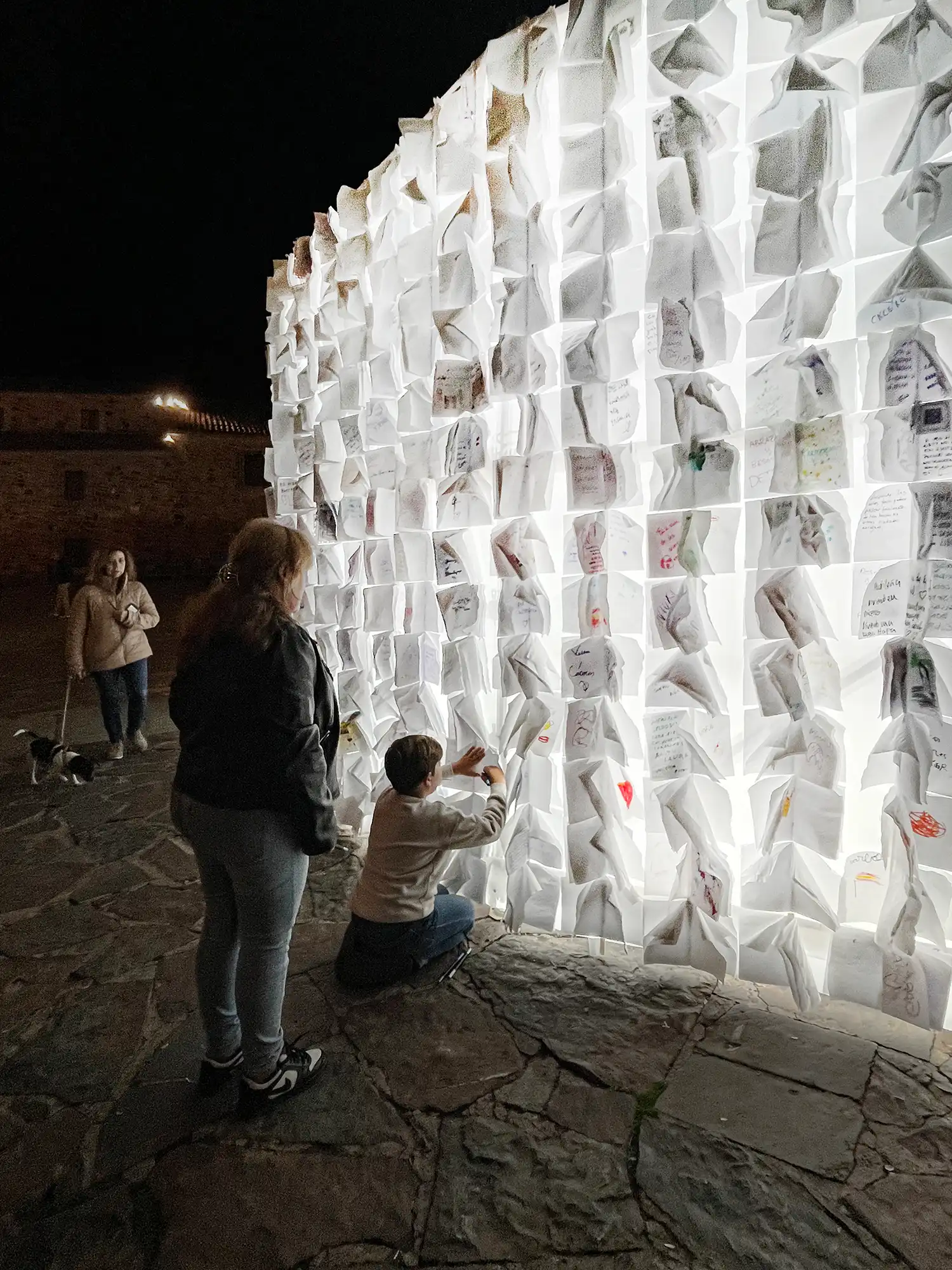 Luzinterruptus: ‘On Blank Pages’ Launches Cáceres Culture Bid