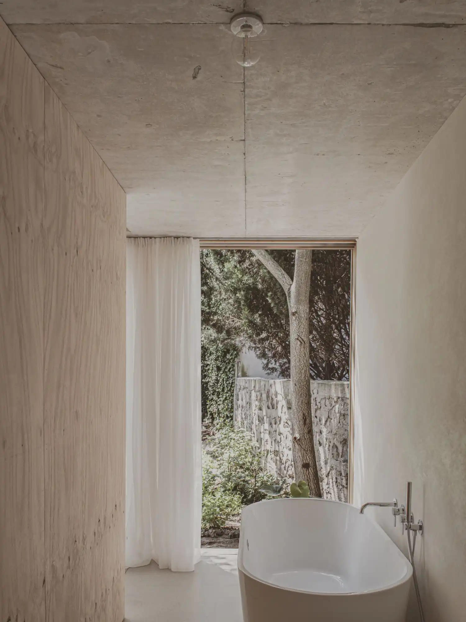 Hempcrete House: Projectroom's Sustainable, Low-Impact Szentendre Home