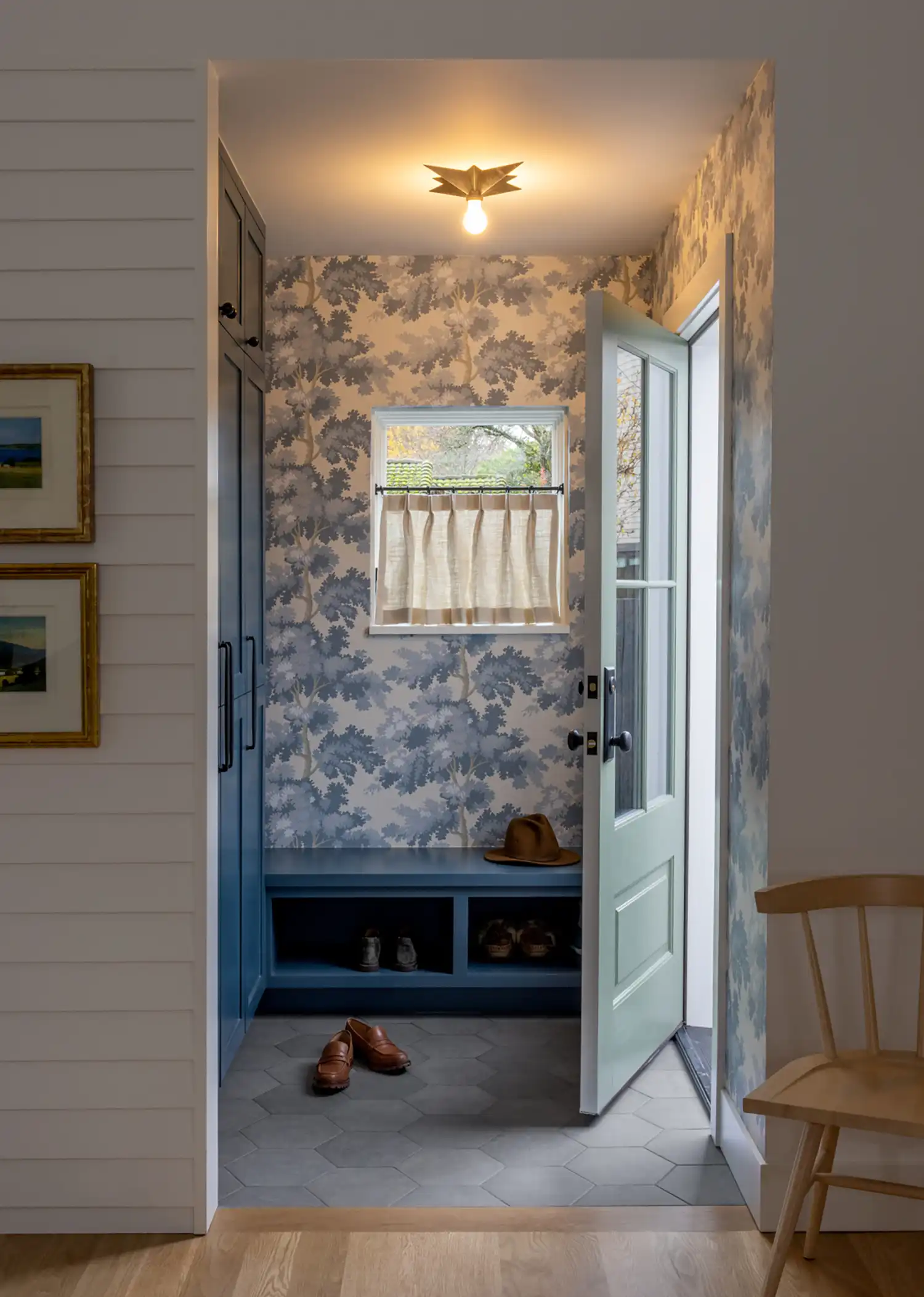 Best Practice Designs "Rad Trad" Home in Seattle, USA