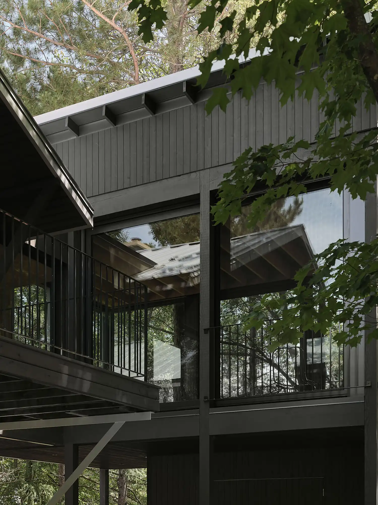 Saint-Ferréol Résidence by Jérôme Lapierre Architecte