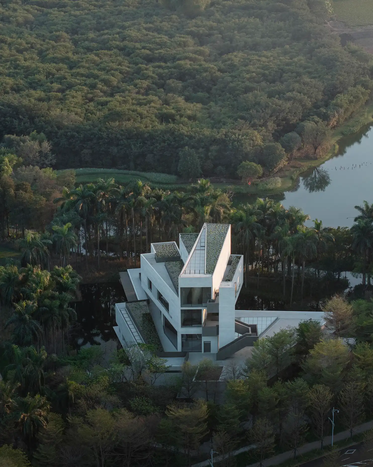 Studio Link-Arc Unveils Shunde Yunlu Wetland Museum, China