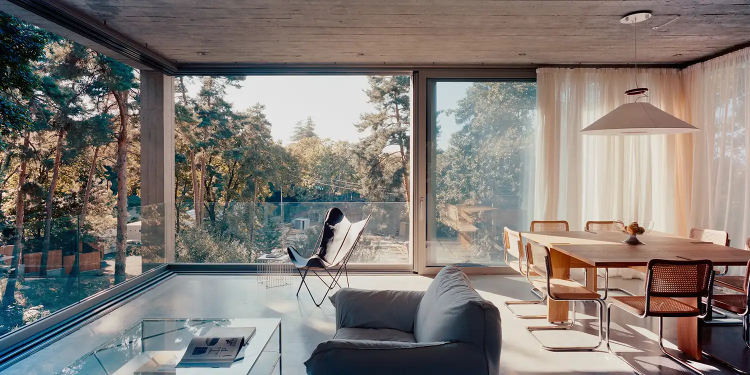 Wunderwerk: Detached Concrete House in Tskneti, Georgia