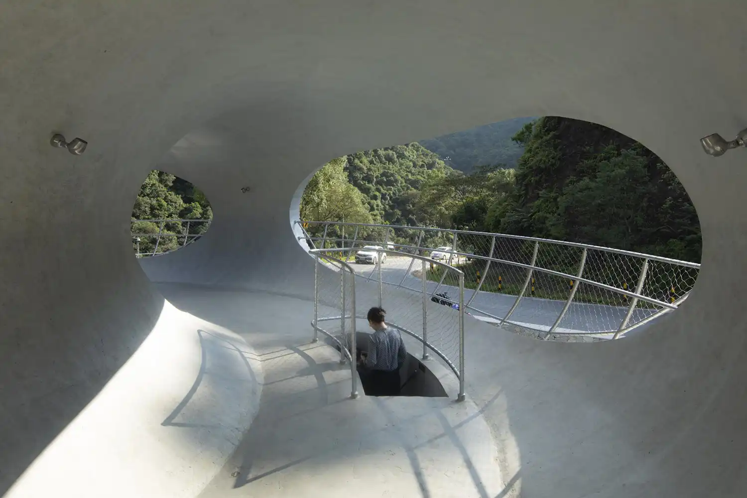 Seamless interior walkway of the Resting Loop pavilion