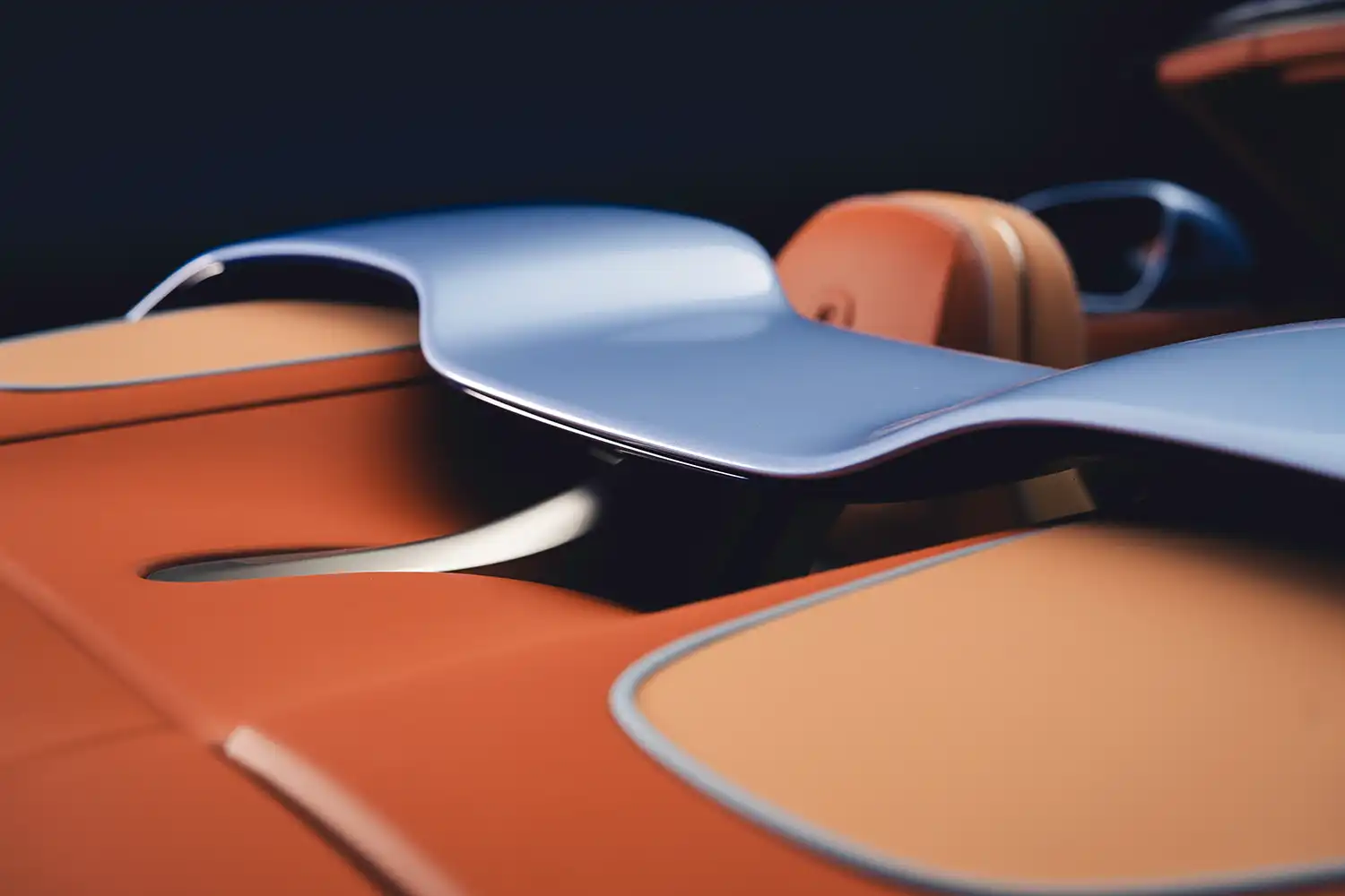 Detailed view of the Batur Convertible #4 Airbridge in bespoke Breslow Blue