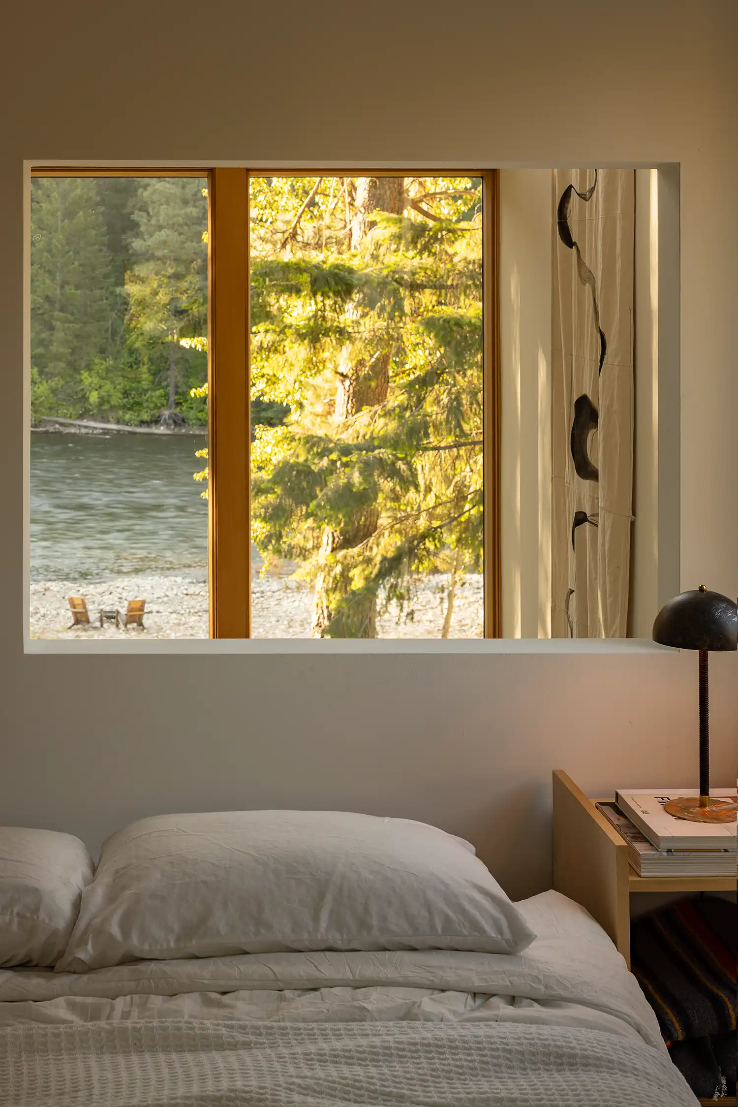 Wittman Estes Lifts Steel-And-Glass Wenatchee River Cabin Above the Washington Floodplain