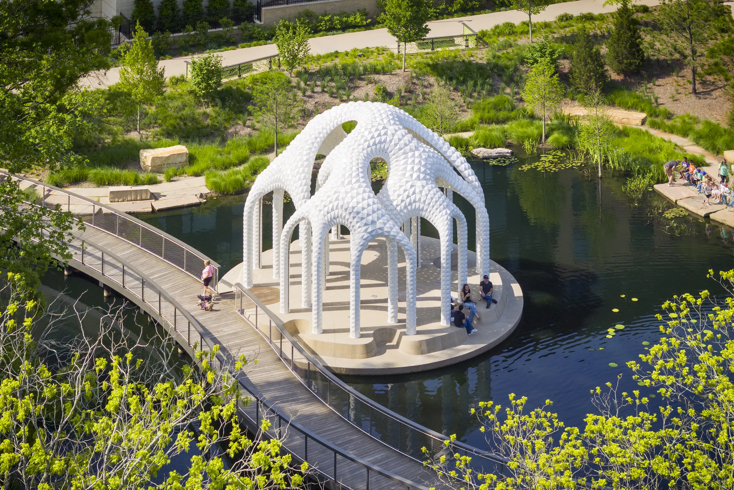 Marc Fornes / THEVERYMANY Creates “Mirage-Made-Solid” Aluminum Folly in North Carolina