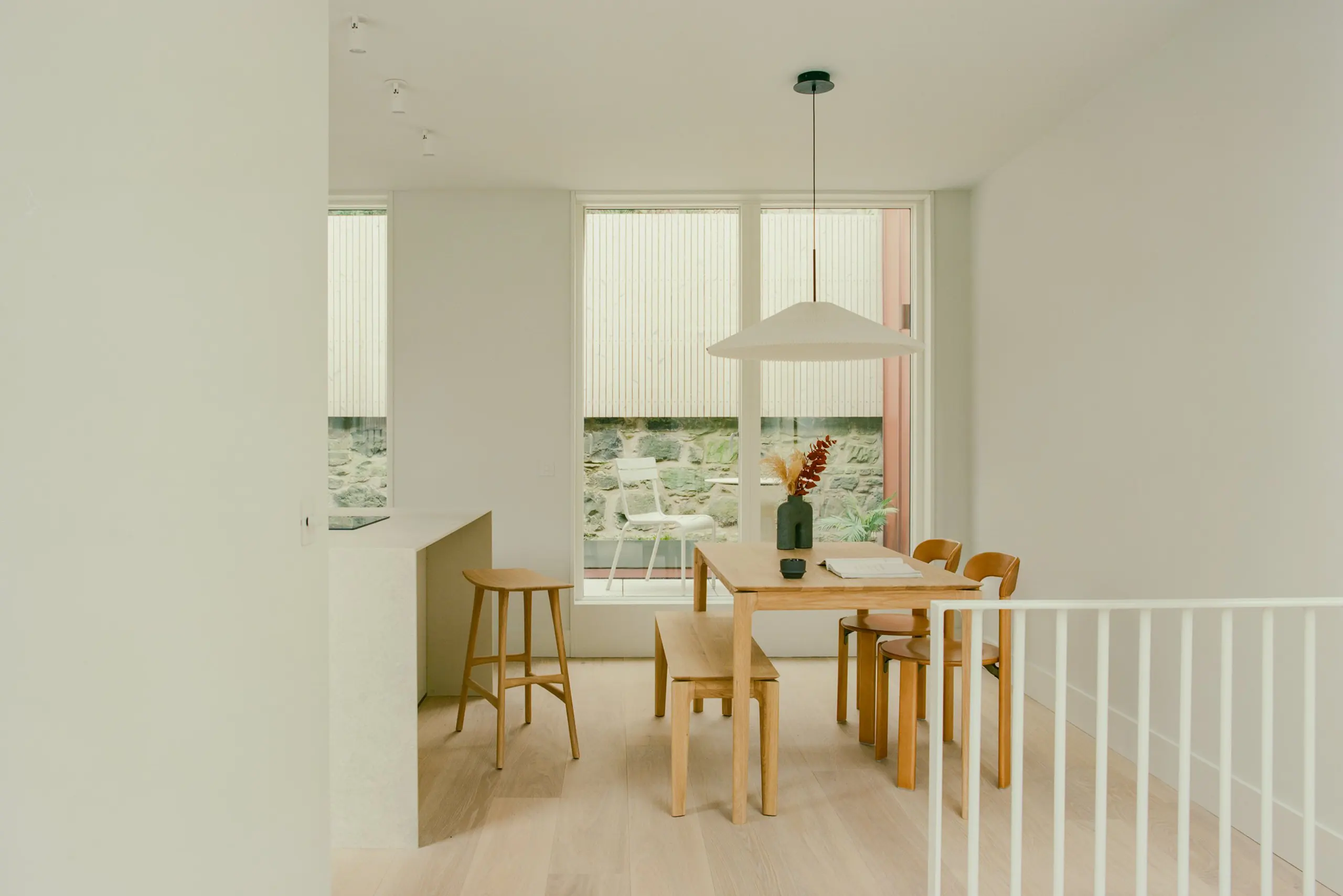 PEND Carves Light-Filled Modern Mews in Edinburgh | urdesignmag