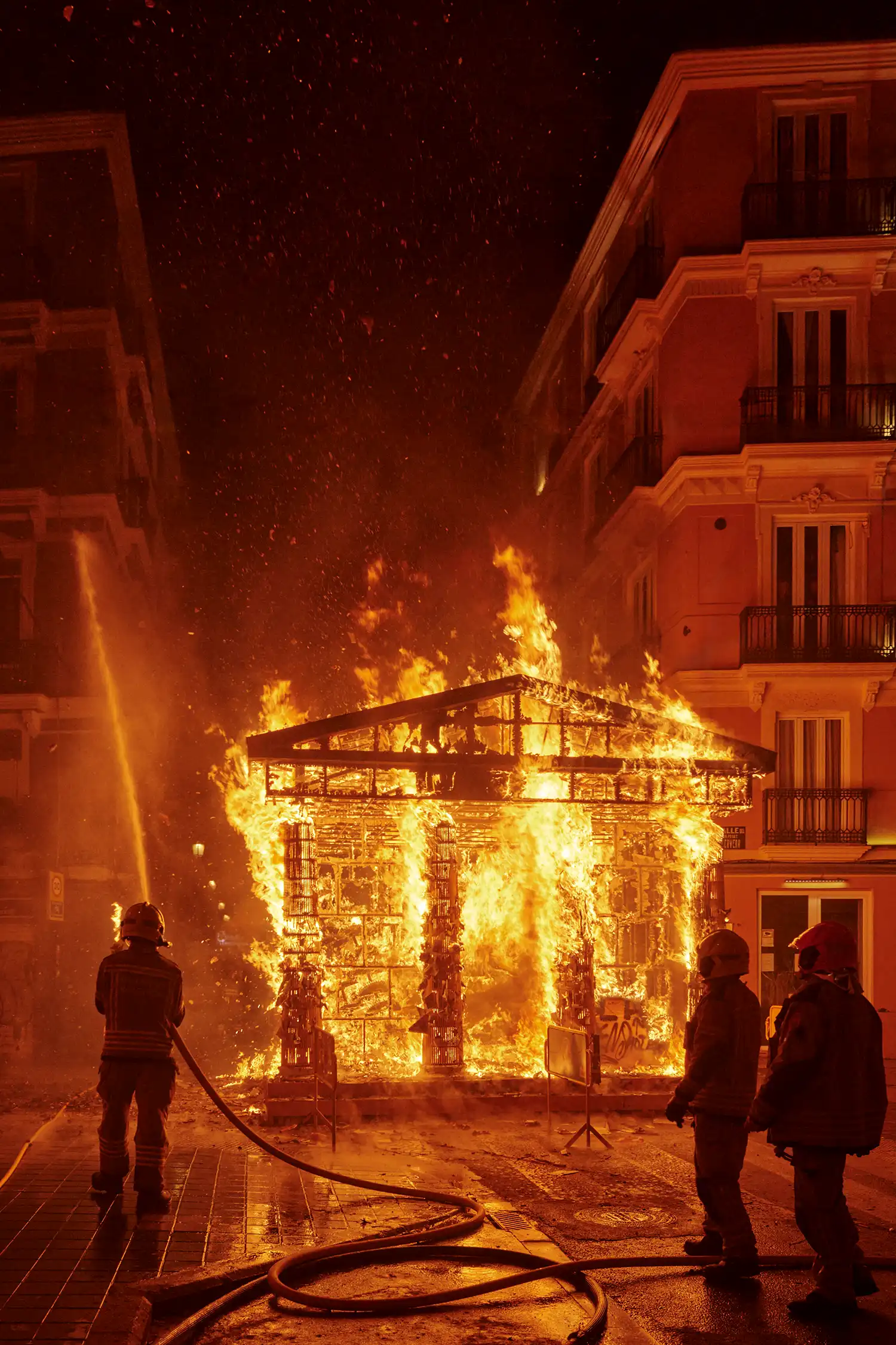The PichiAvo wooden temple being consumed by fire during La Cremà.