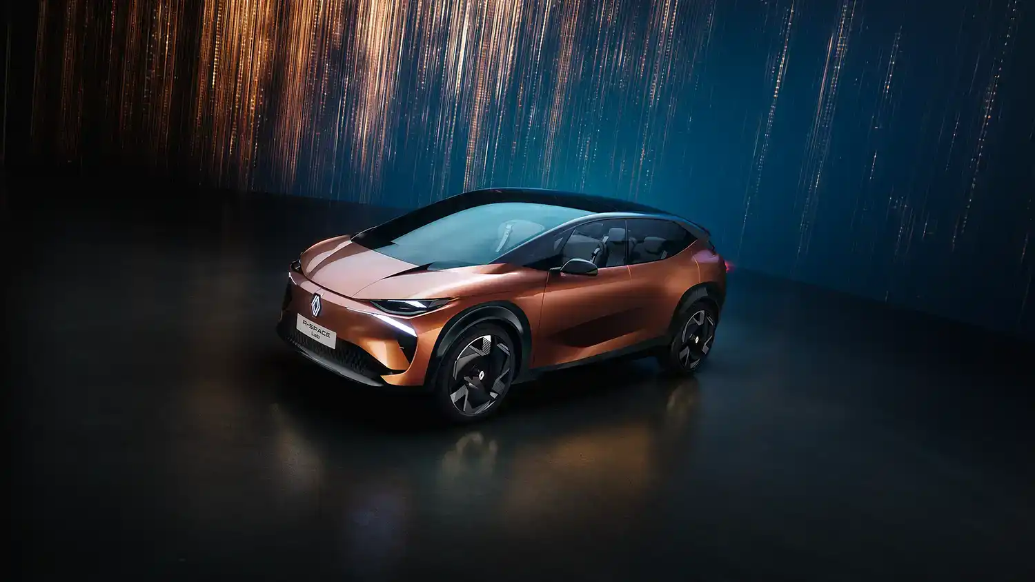 Front three-quarter view of the copper-colored Renault R-Space Lab concept car.