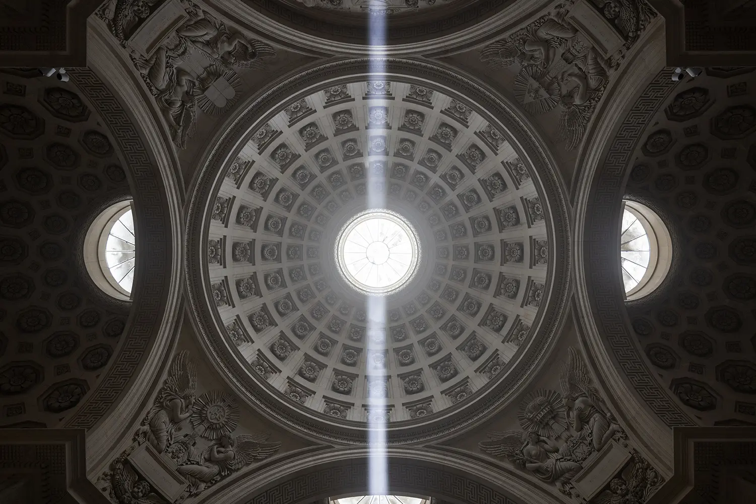 Threshold Emilio Ferro, vertical white light beam rising through oculus of neoclassical dome, Chapelle Expiatoire Paris 2026