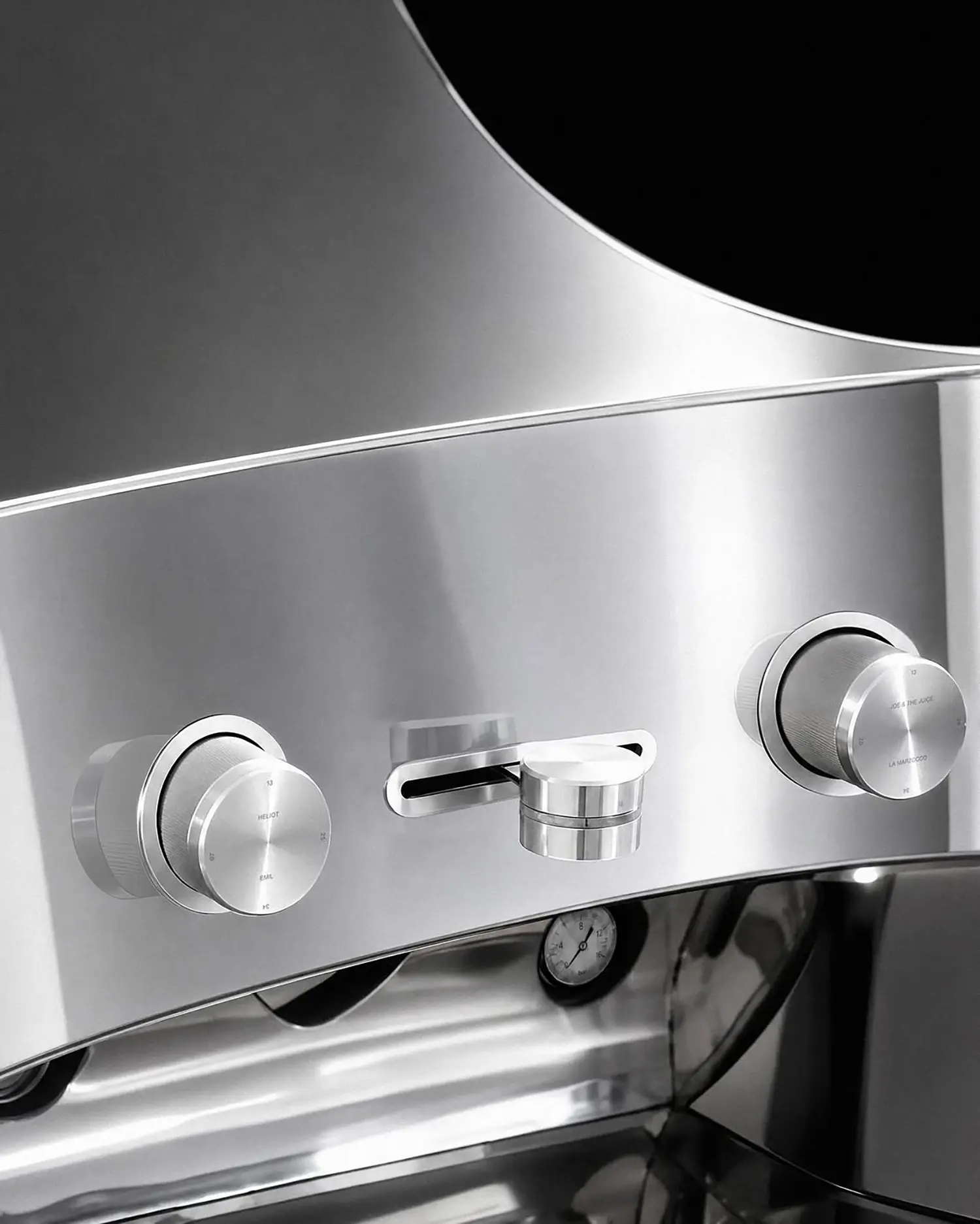 La Marzocco Linea Mini by CALIPER, detail of control panel, Heliot Emil and Joe & the Juice knobs, portafilter lever, single pressure gauge