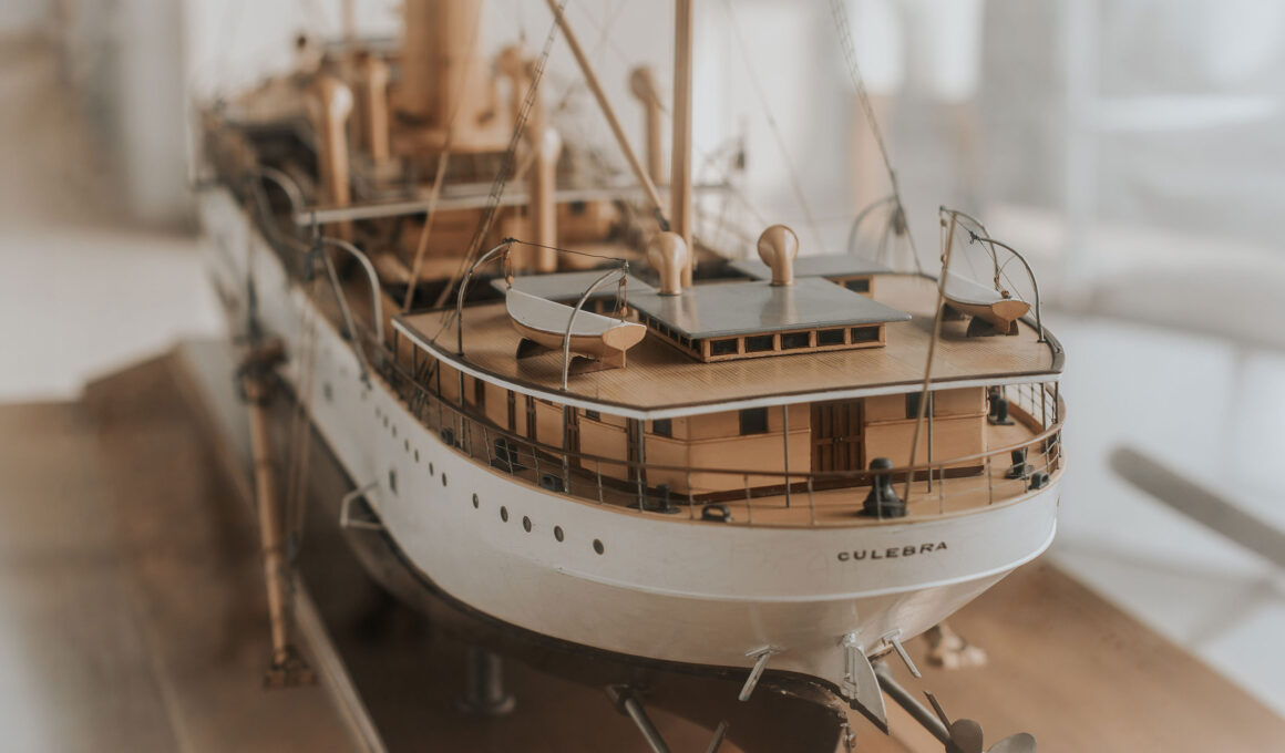 Wooden ship model kit "Culebra" with detailed hull, rigging, and lifeboats, museum-quality finish